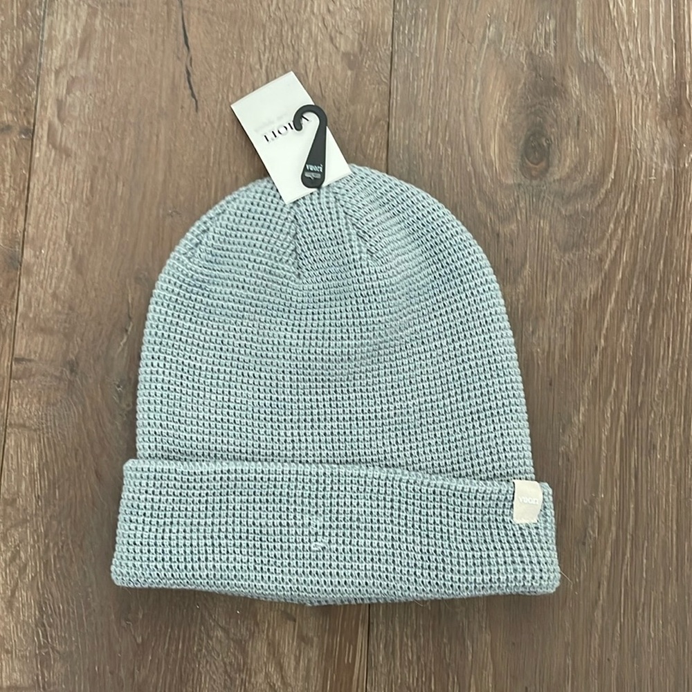 Brand new vuori beanie with tag still on